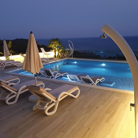 Apartments D'Hermes Улцин Екстериор снимка