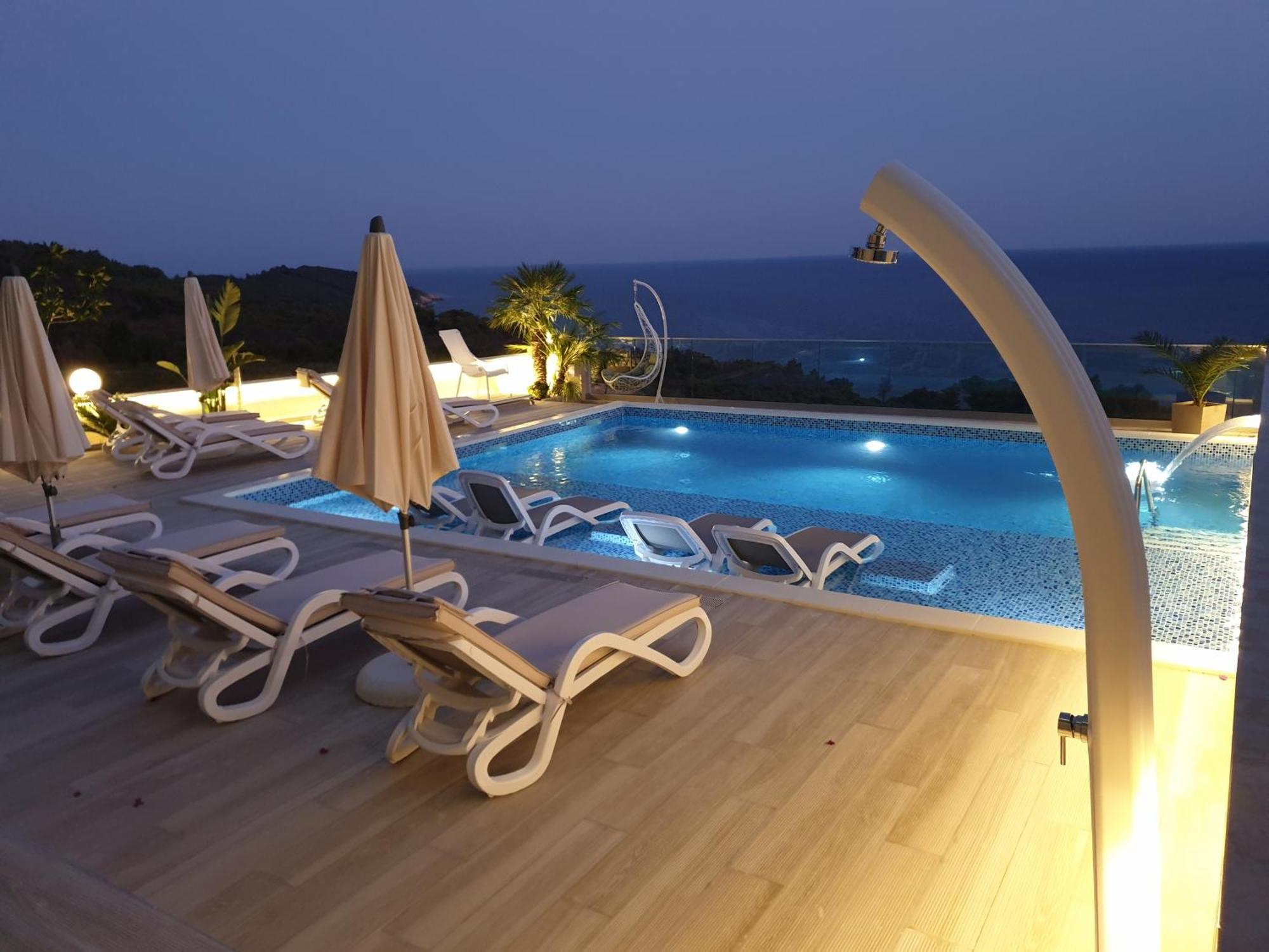 Apartments D'Hermes Улцин Екстериор снимка