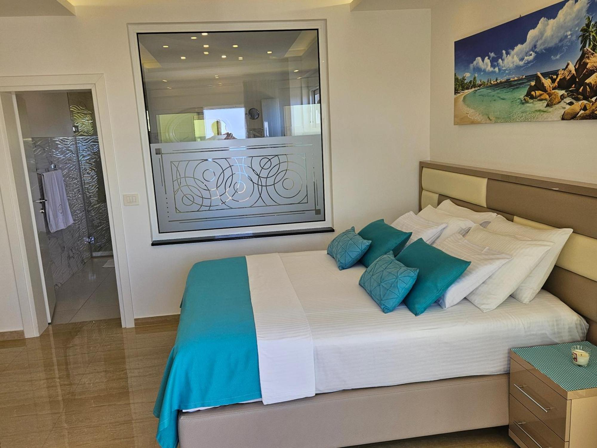 Apartments D'Hermes Улцин Екстериор снимка