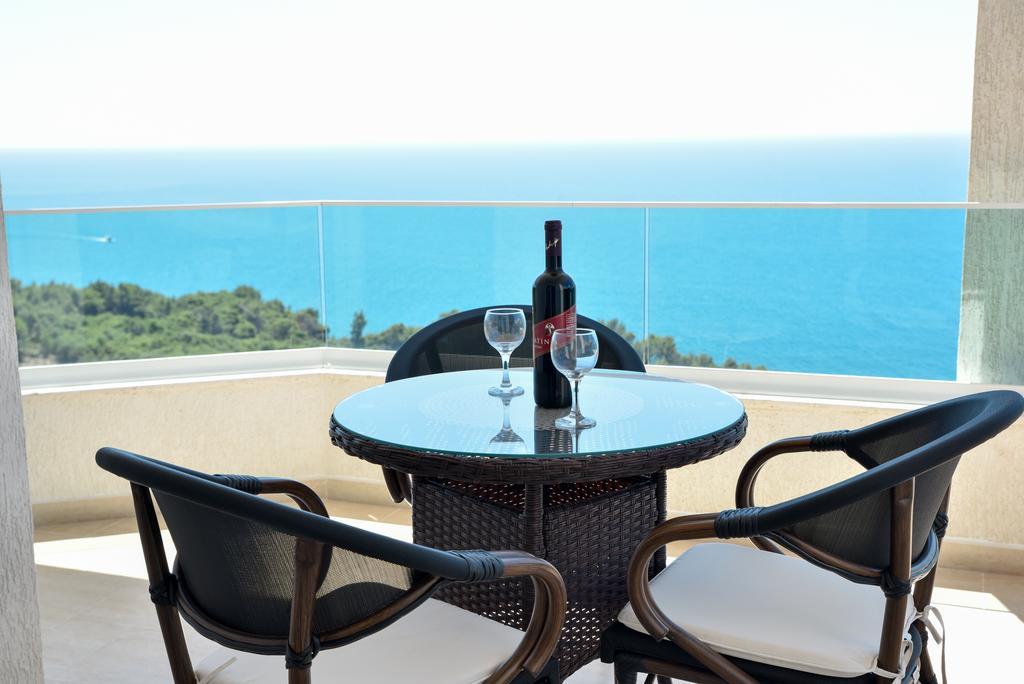 Apartments D'Hermes Улцин Екстериор снимка